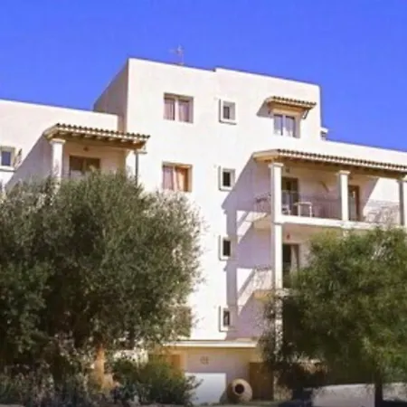 Benet Pinares 아파트